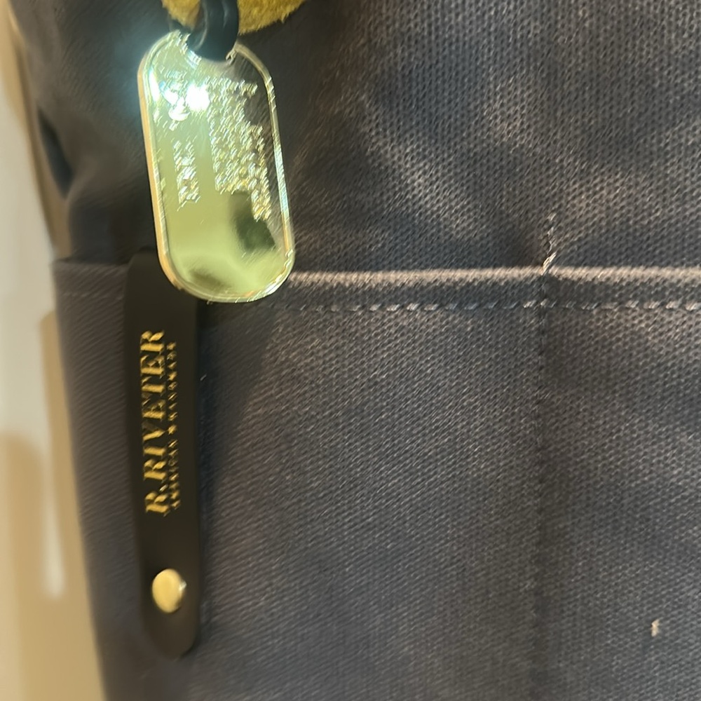 R. Riveter Otto tote - Picture 3 of 8